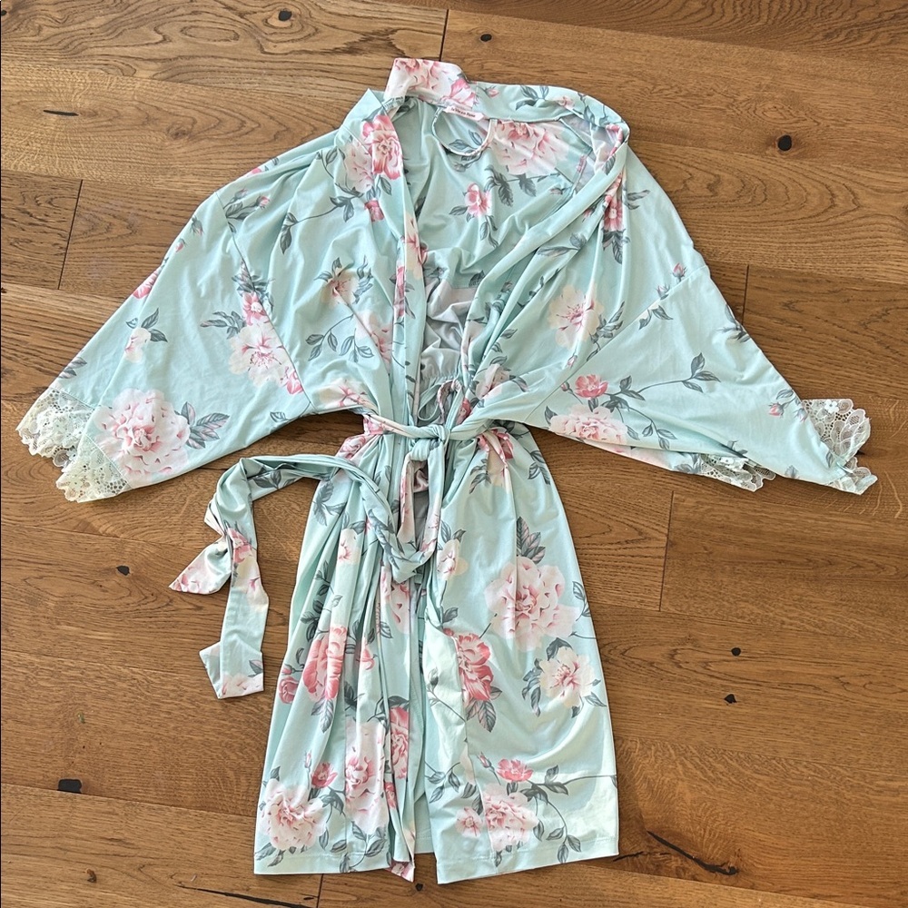 La Vie En Rose Floral Robe - Light green/Blue and Pink size Large - Picture 3 of 6